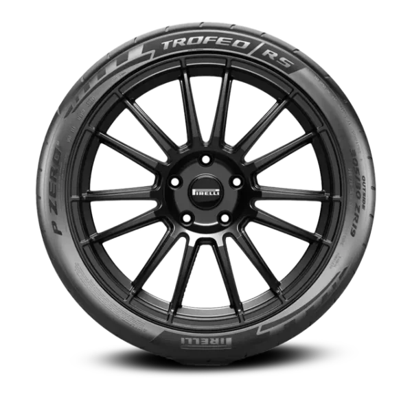 P Zero<sup>TM</sup> Trofeo RS